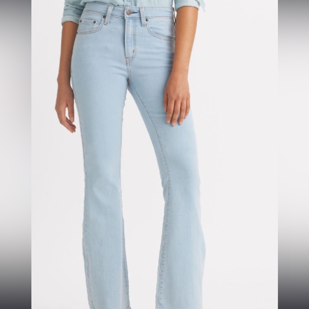 726 HIGH RISE FLARE JEANS | Levi’s | Size 30